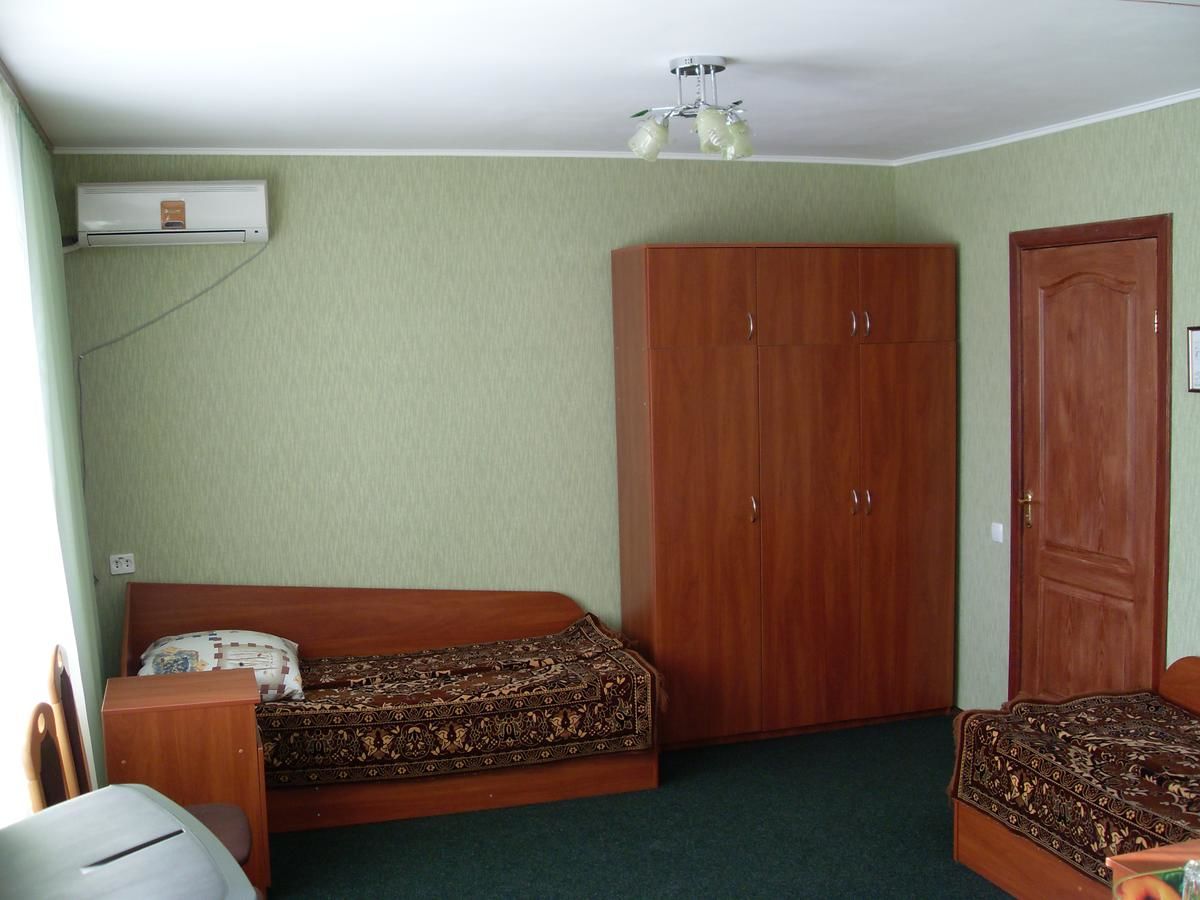 Отель Hotel 